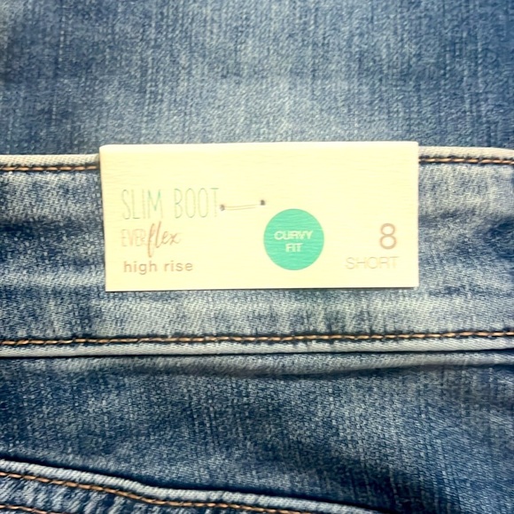 Maurices Women’s Bootcut Jeans in Blue👖 - Picture 5 of 5
